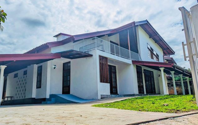 Brand New Modern House for Sale in Kurunegala
