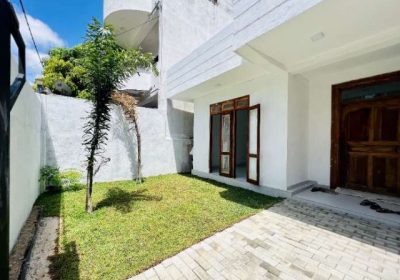 3 bedroom house for rent in Mount Lavinia