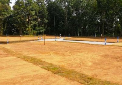 Land for sale in Meegoda