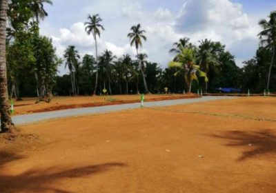 Land For Sale Close To Yakkala Town