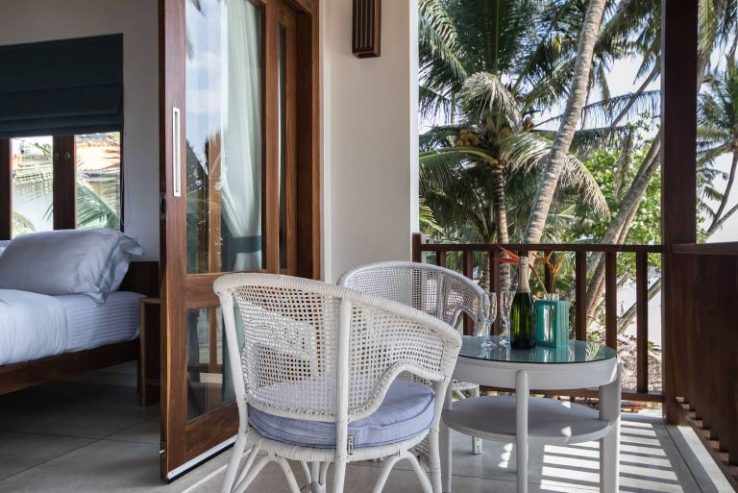SKINNY BEACH HOUSE FOR RENT IN GALLE