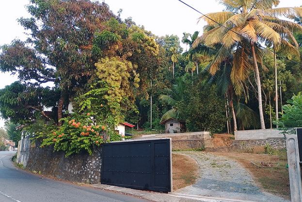 Kandy Land for Sale