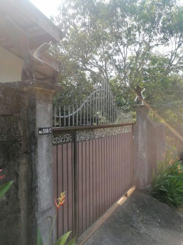 Land with House for urgent sale Hanwella Pahathgama (Only Land price/Negotiable)