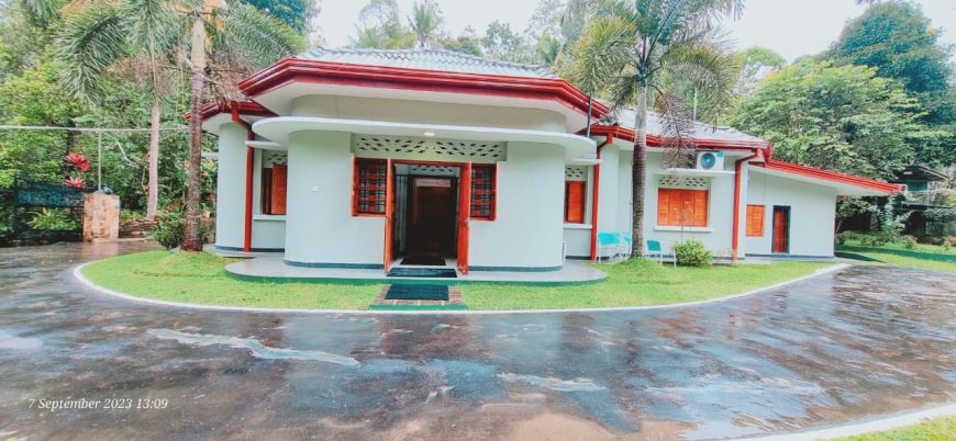 Muruthalawa Holiday Bungalow Property for Sale